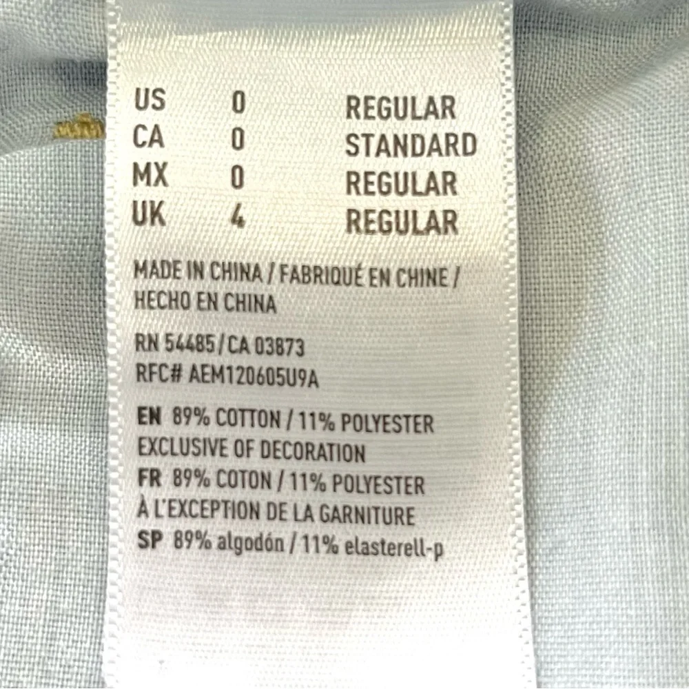 American Eagle Distressed Tomgirl Jeans Size 0 - Picture 12 of 12